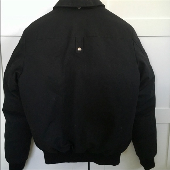 Black moose knuckles winter jacket for crazy cold. - Picture 4 of 8